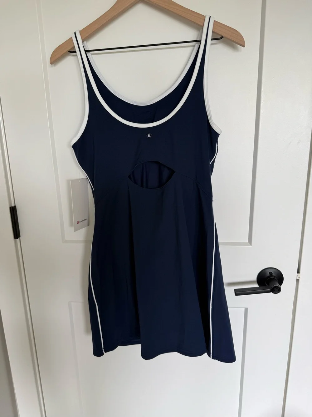Lululemon Scoop Neck Cutout Tennis Dress NWT - Picture 5 of 7